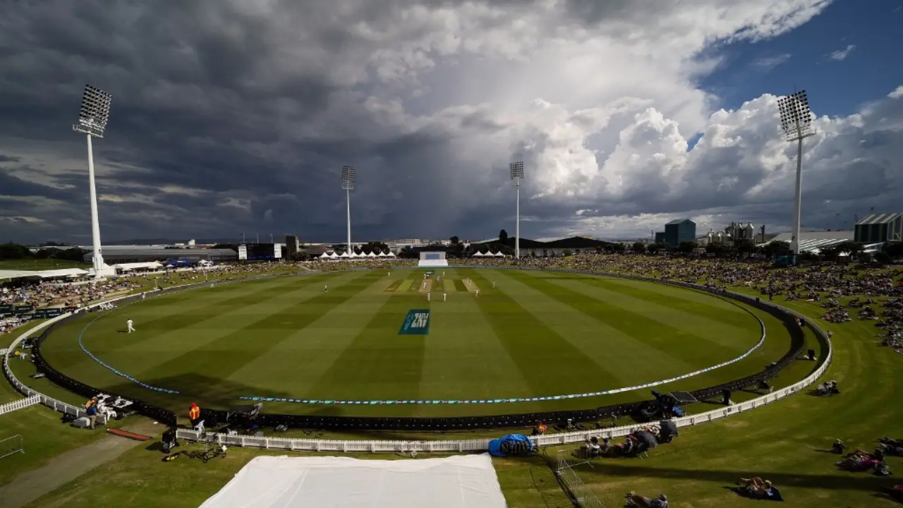 Cricket Australia's new CEO Todd Greenberg says 'we need to find ways to overcome bad light stoppages' Cricket Australia's new CEO Todd Greenberg says 'we need to find ways to overcome bad light stoppages'