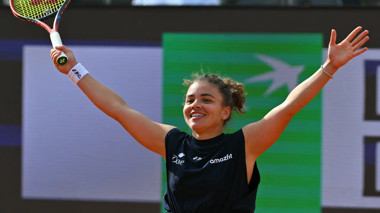 Italian Open: Jasmine Paolini delights home crowd by reaching 'dream' final Italian Open: Jasmine Paolini delights home crowd by reaching 'dream' final
