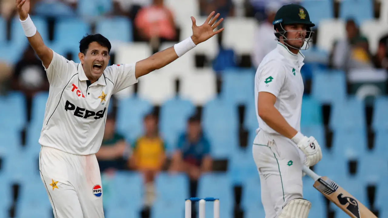 SA vs PAK: Pakistan bowlers strike late on Day 3 of Centurion Test SA vs PAK: Pakistan bowlers strike late on Day 3 of Centurion Test