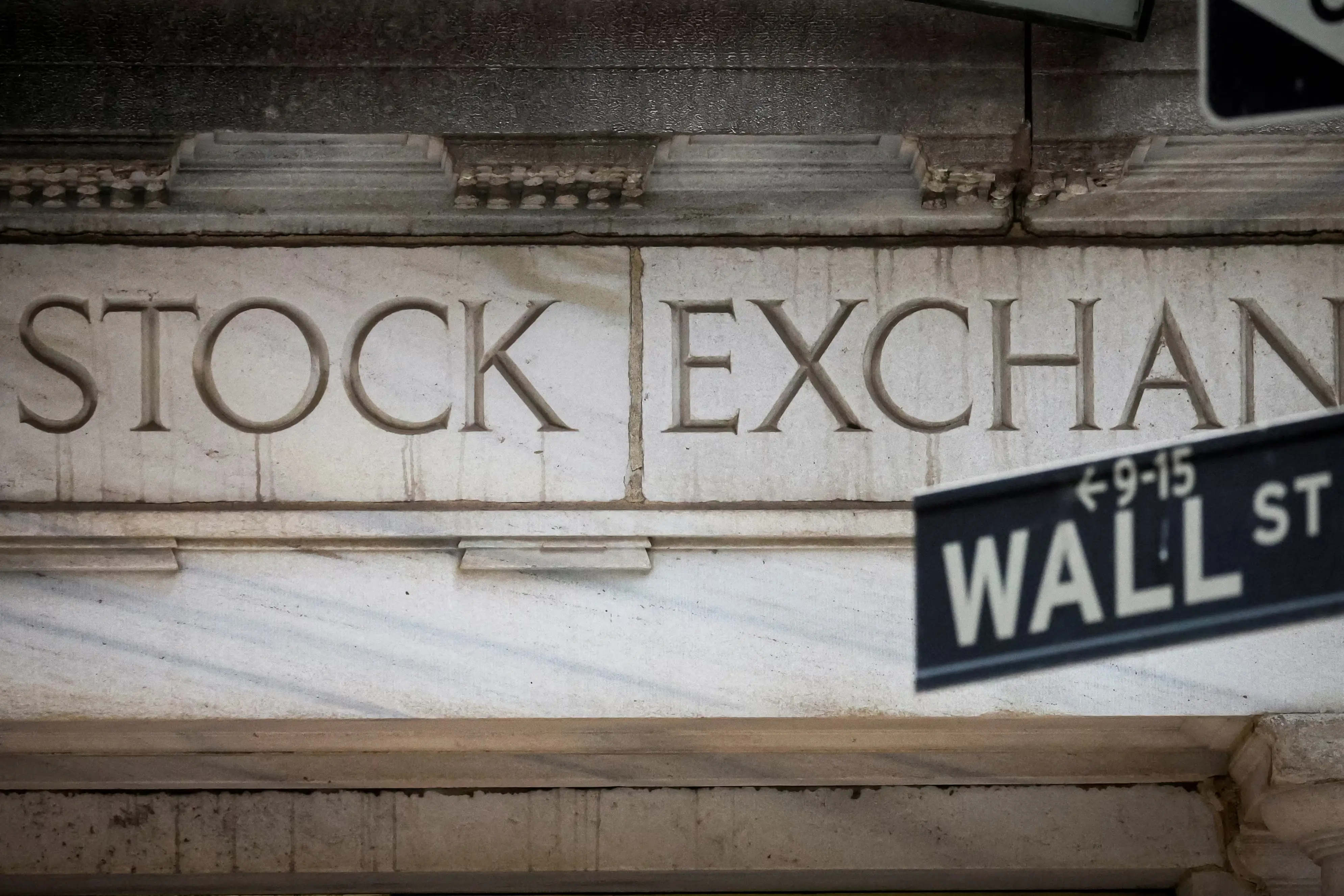 Wall street to see biggest bonus increases since pandemic Wall street to see biggest bonus increases since pandemic