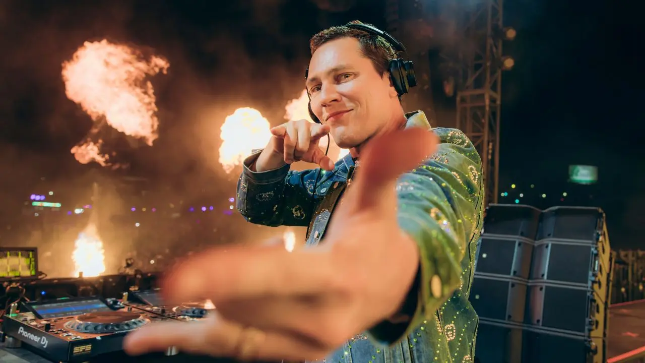 DJ Tiësto set to return to India for a 3-city tour: 'India is close to my heart' DJ Tiësto set to return to India for a 3-city tour: 'India is close to my heart'