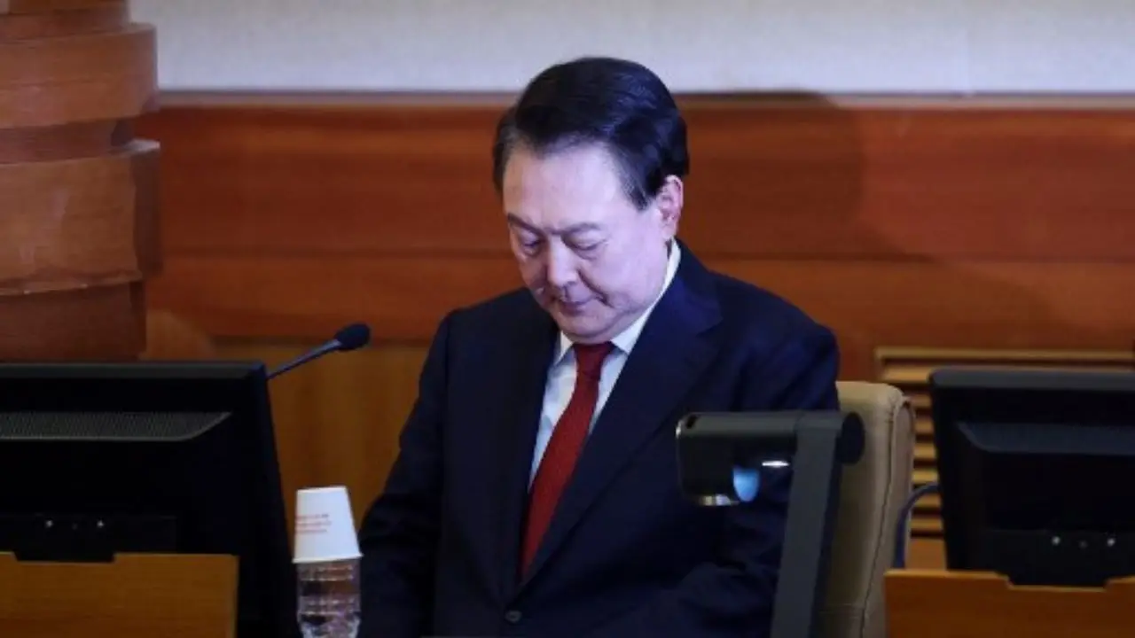 South Korea's Yoon denies ordering military to 'drag out' lawmakers in martial law bid South Korea's Yoon denies ordering military to 'drag out' lawmakers in martial law bid