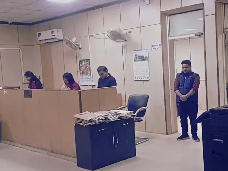Leadership in action: Noida's CEO makes staff stand for 30 minutes over neglecting elderly visitor