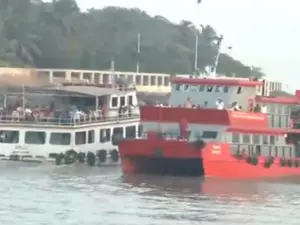 13 dead as Navy speed boat crashes into passenger ferry off Mumbai coast