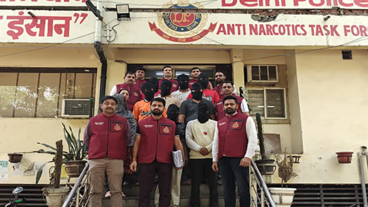 Delhi Police, Crime Branch dismantle cross-border drug syndicate operating between Afghanistan, Pakistan, and India Delhi Police, Crime Branch dismantle cross-border drug syndicate operating between Afghanistan, Pakistan, and India