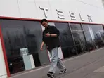 Tesla investors brace for sales decline amidst growing Musk backlash