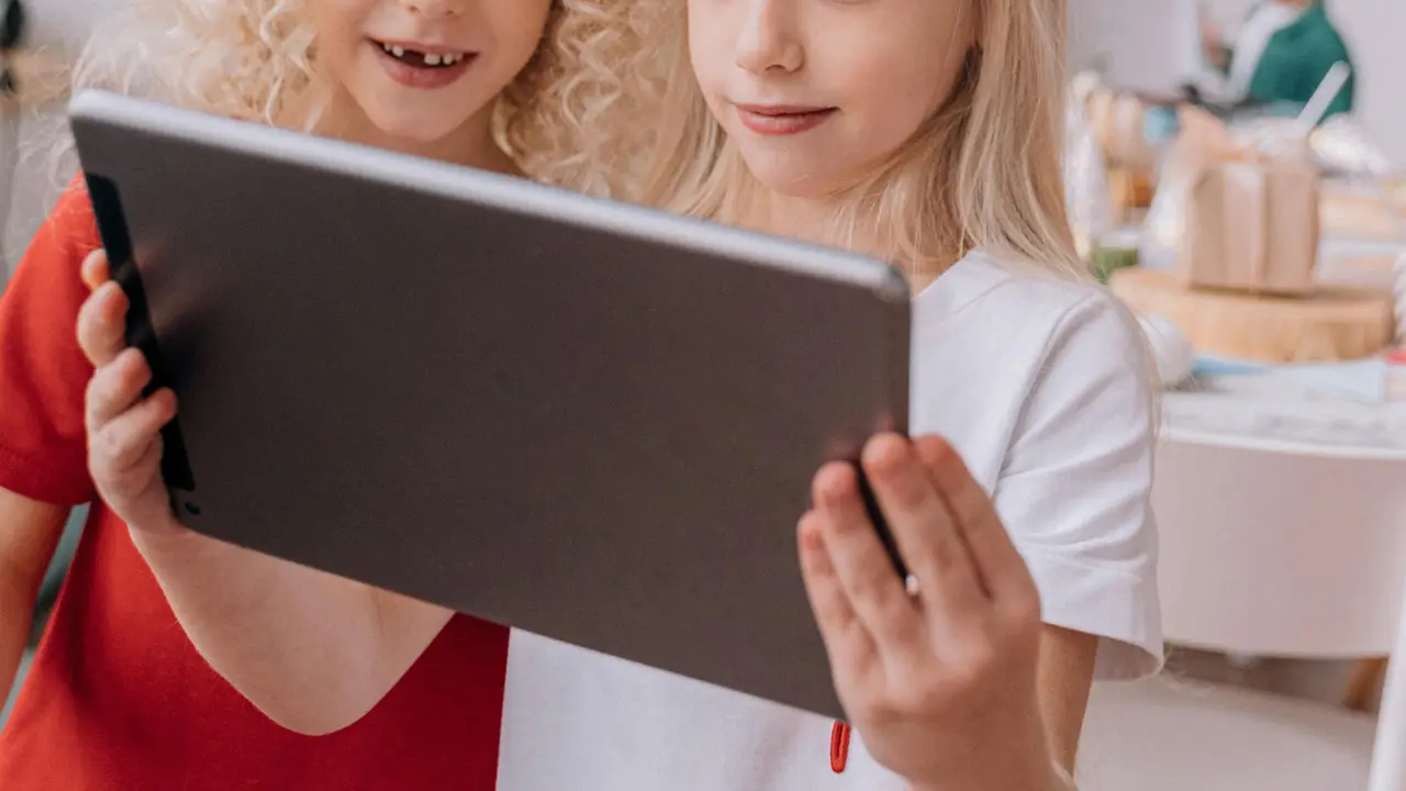 'A complete overreaction': Mom of 2 arrested for taking away her kids' iPad 'A complete overreaction': Mom of 2 arrested for taking away her kids' iPad