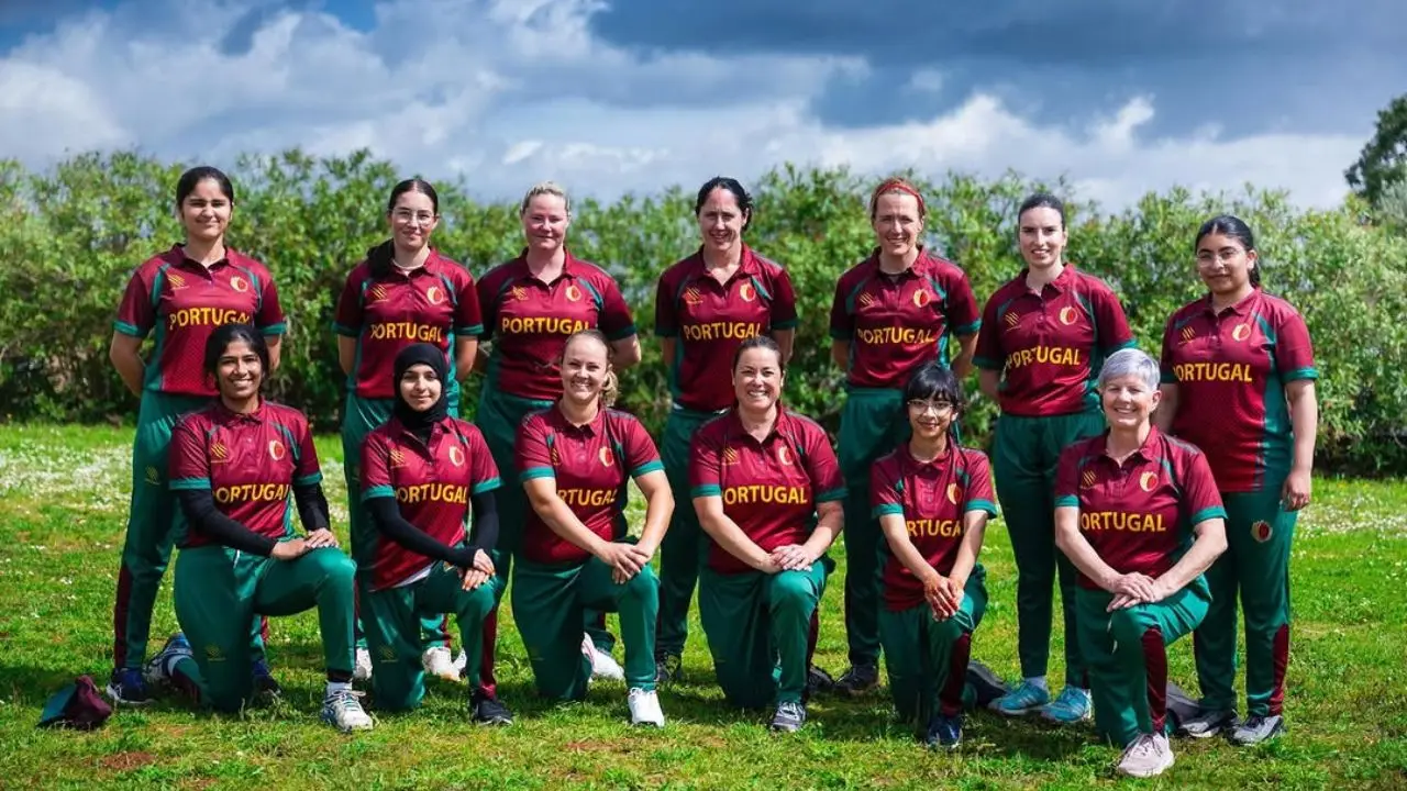 64-year-old Joanna Child makes T20I debut, and she's not even oldest ever 64-year-old Joanna Child makes T20I debut, and she's not even oldest ever