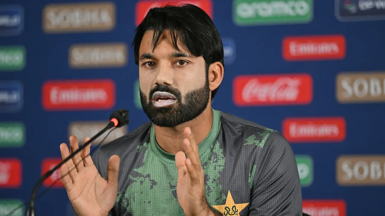 Champions Trophy 2025: Here's how Pakistan could still qualify for semis despite defeat against New Zealand Champions Trophy 2025: Here's how Pakistan could still qualify for semis despite defeat against New Zealand