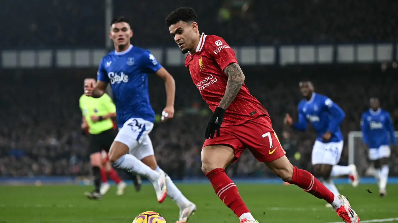 Premier League: Liverpool held by Everton, four red cards in fiery last Goodison Park derby Premier League: Liverpool held by Everton, four red cards in fiery last Goodison Park derby