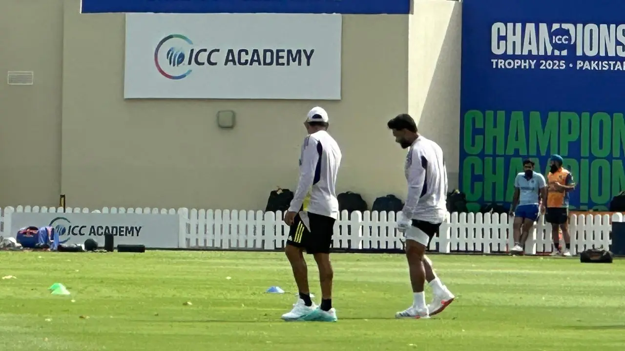 Champions Trophy: Pant suffers blow to knee in training as India jolted by injury scare Champions Trophy: Pant suffers blow to knee in training as India jolted by injury scare