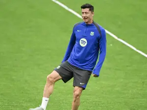 Will Barcelona's Lewandowski start against Inter Milan in Champions League semis? Hansi Flick answers