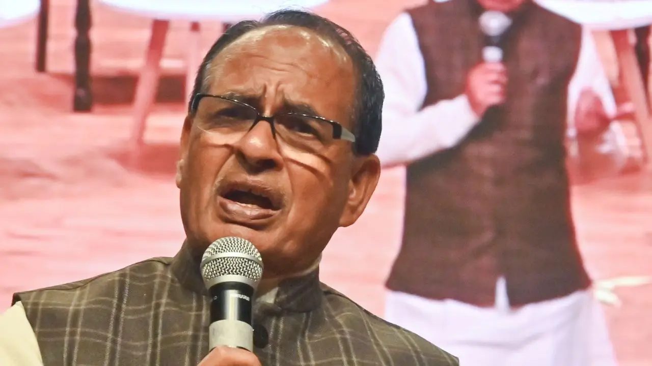 Shivraj Singh Chouhan slams Air India for ‘broken seat’; Civil Aviation Ministry reacts Shivraj Singh Chouhan slams Air India for ‘broken seat’; Civil Aviation Ministry reacts
