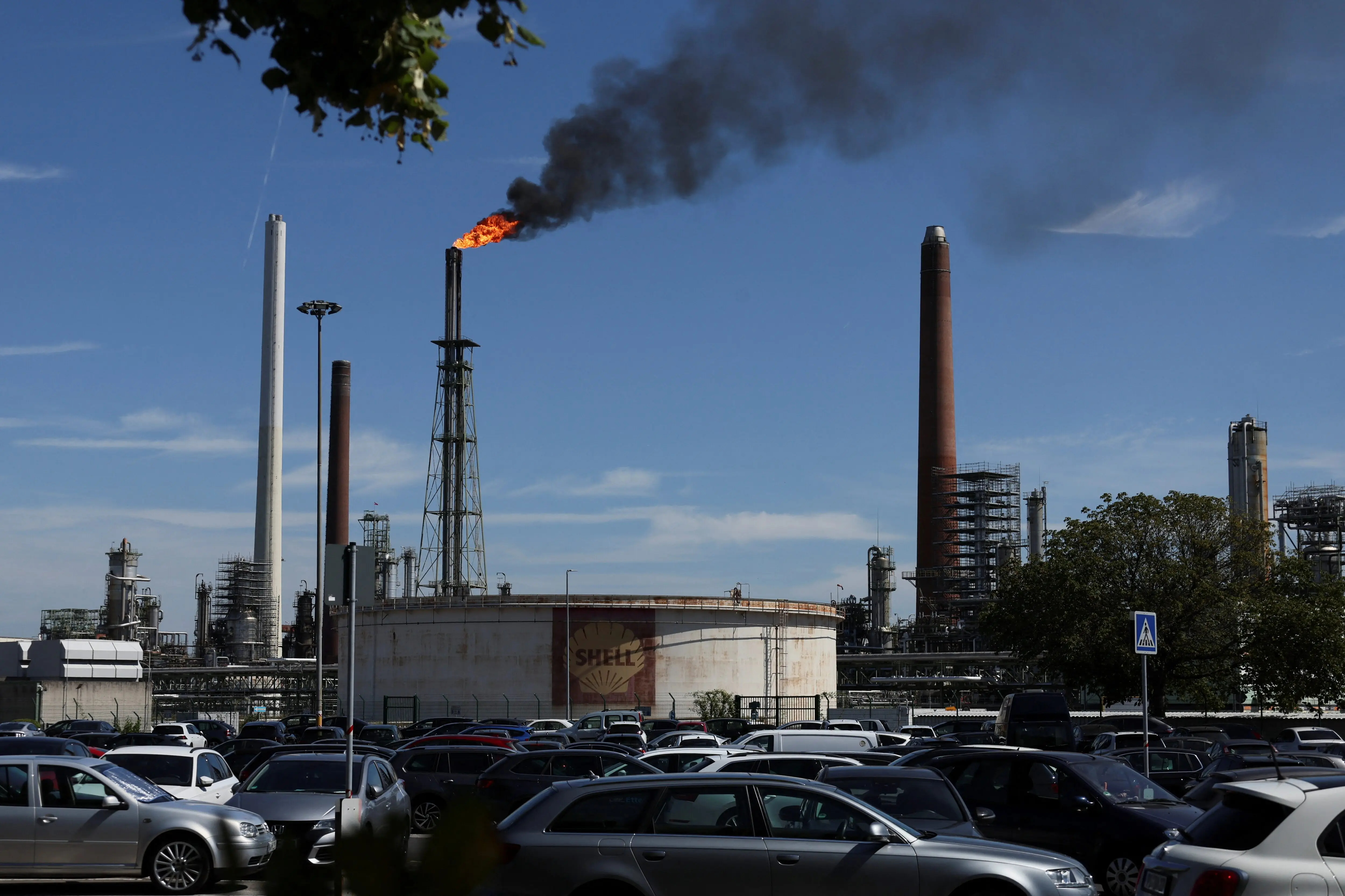 Germany's 'Russian energy' dilemma: East German industry eyes Russian gas consumption Germany's 'Russian energy' dilemma: East German industry eyes Russian gas consumption