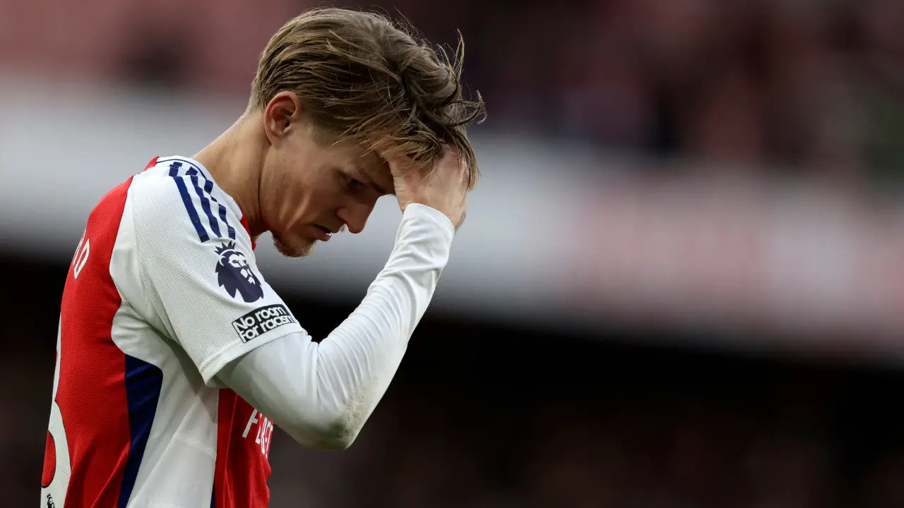 Premier League: Arsenal's title hopes suffer blow after West Ham defeat Premier League: Arsenal's title hopes suffer blow after West Ham defeat