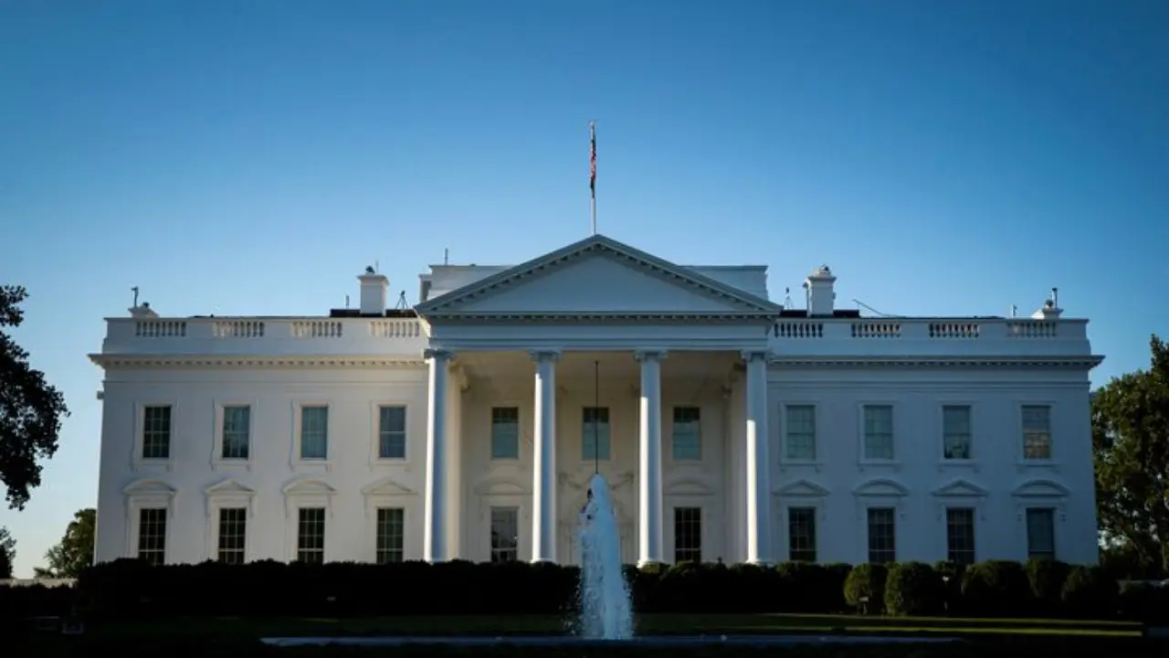Americans deem misuse of campaign funds, ignoring subpoenas among top presidential misdeeds: Poll