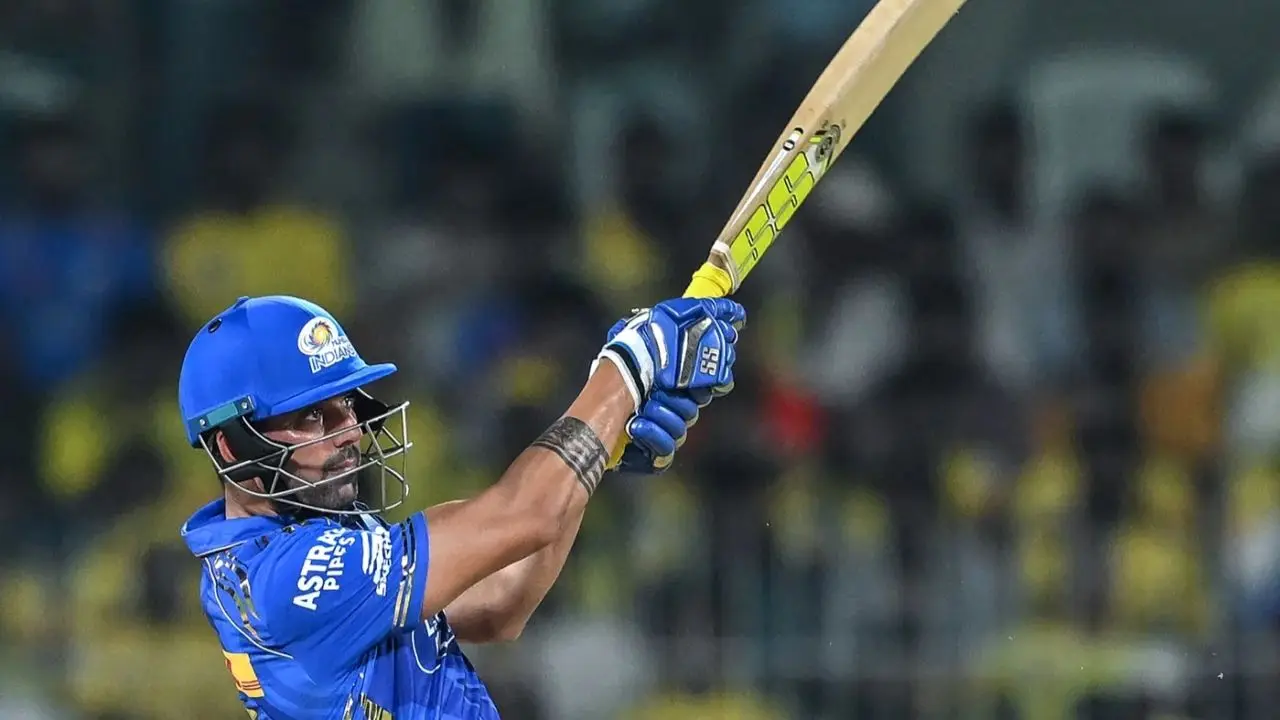 IPL 2025: MS Dhoni picks on Deepak Chahar after ex-CSK seamer pocks him – Watch
