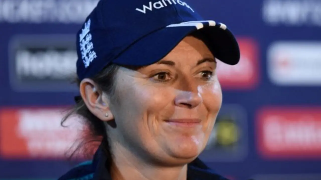 Ex-captain Charlotte Edwards appointed as new England women's team head coach Ex-captain Charlotte Edwards appointed as new England women's team head coach