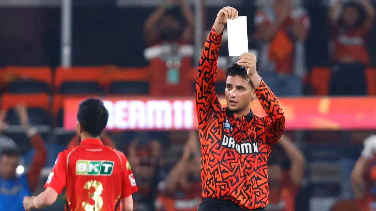IPL 2025: What's the story behind Abhishek Sharma's viral 'note celebration?' Head reveals IPL 2025: What's the story behind Abhishek Sharma's viral 'note celebration?' Head reveals