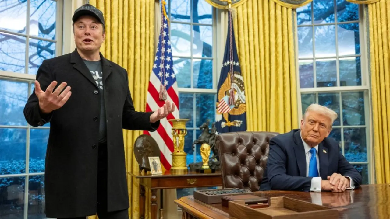 Mass firings begin as Trump and Musk plan to shrink US federal workforce