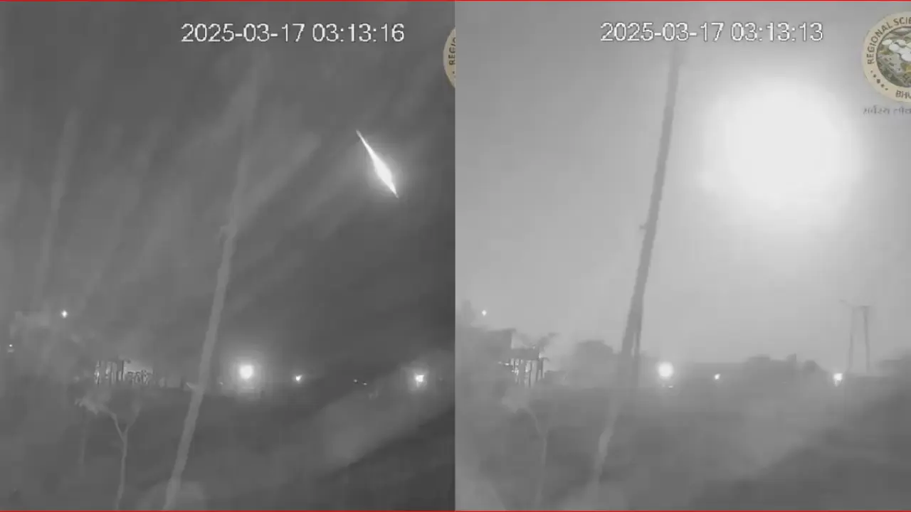 Strange light seen above small Gujarat village in Bhuj creates panic. Details Strange light seen above small Gujarat village in Bhuj creates panic. Details