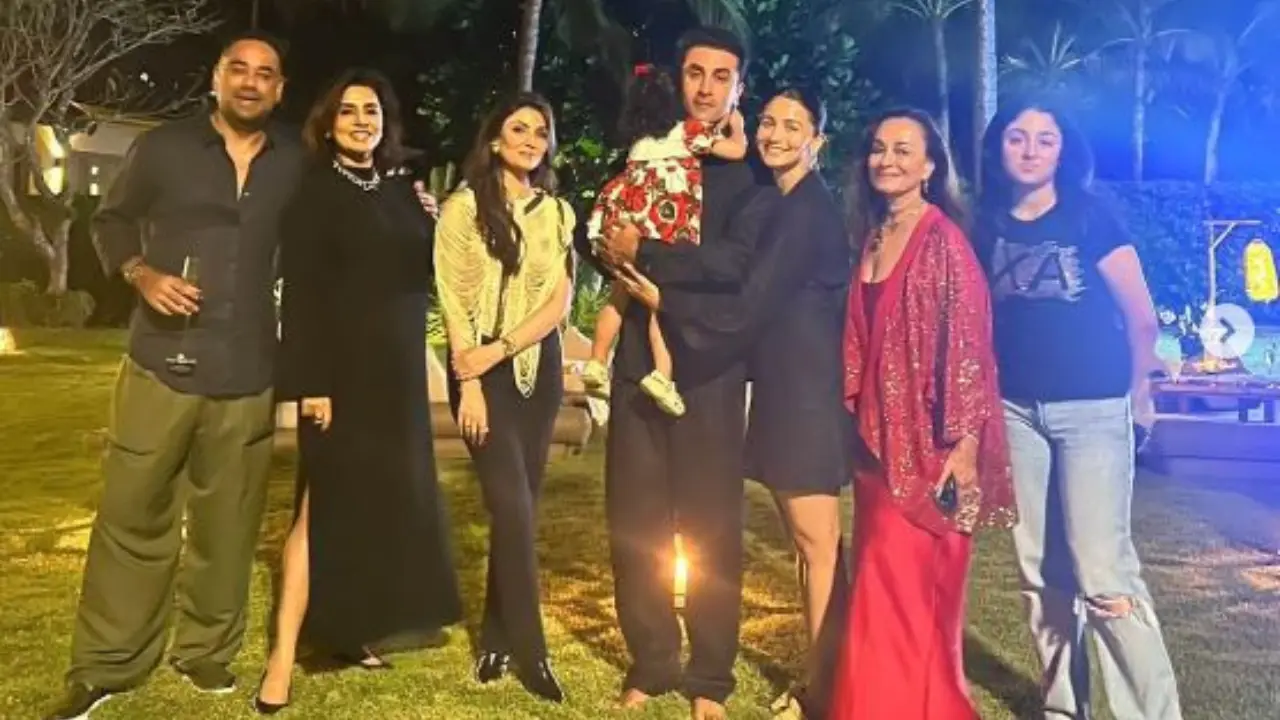 Ranbir Kapoor rushes to wish Alia Bhatt as the clock strikes 12 in this cute video, watch Ranbir Kapoor rushes to wish Alia Bhatt as the clock strikes 12 in this cute video, watch
