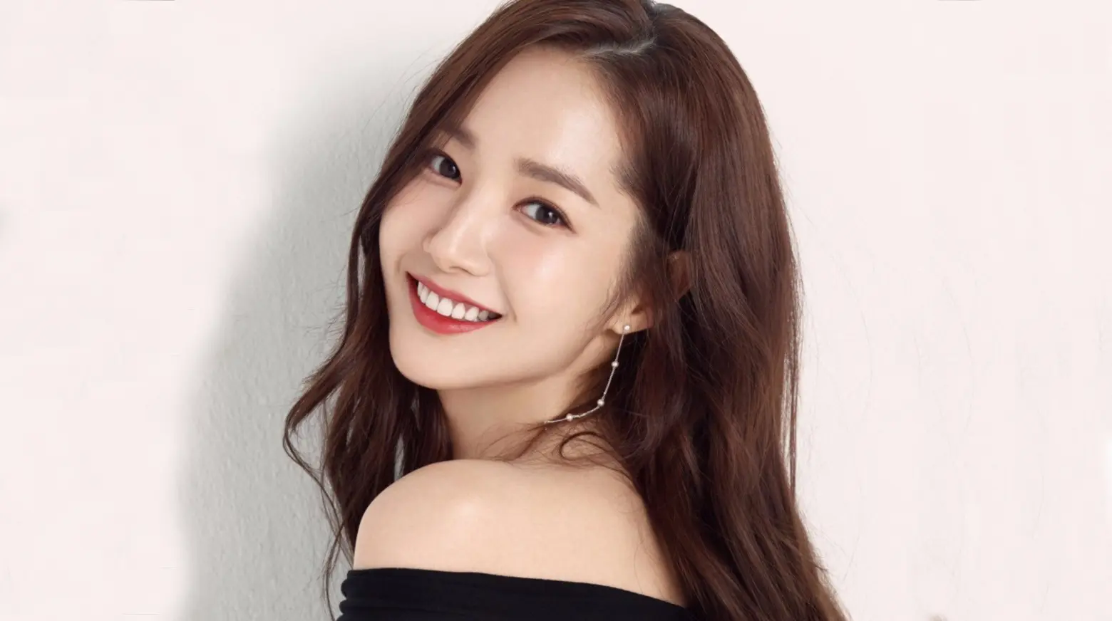 Park Min-young eyed for lead role in Korean remake of Kôri no sekai Park Min-young eyed for lead role in Korean remake of Kôri no sekai