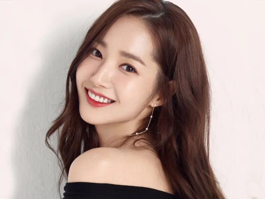 Park Min-young eyed for lead role in Korean remake of Kôri no sekai