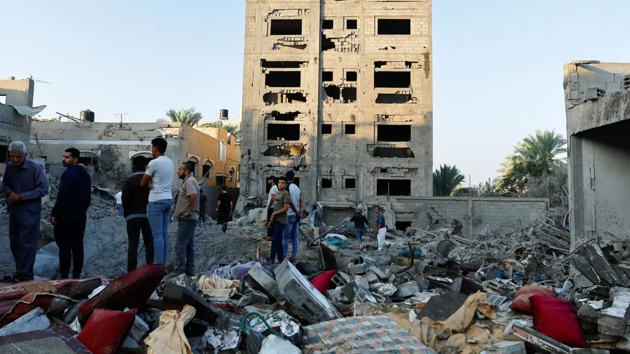 Three-week old baby girl freezes to death in Gaza while Israel and Hamas trade blame for ceasefire delay Three-week old baby girl freezes to death in Gaza while Israel and Hamas trade blame for ceasefire delay