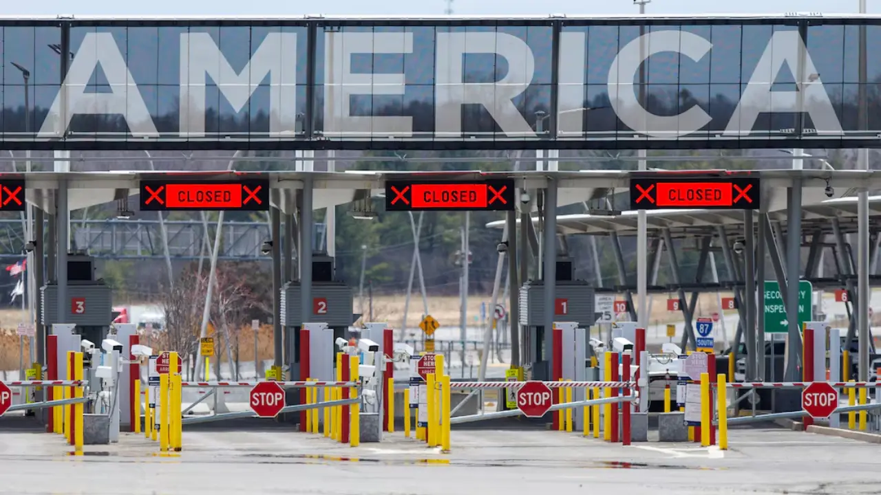 BIG WARNING for Canadians travelling to US: Border officers might check your electronics; experts suggest using burner phones BIG WARNING for Canadians travelling to US: Border officers might check your electronics; experts suggest using burner phones