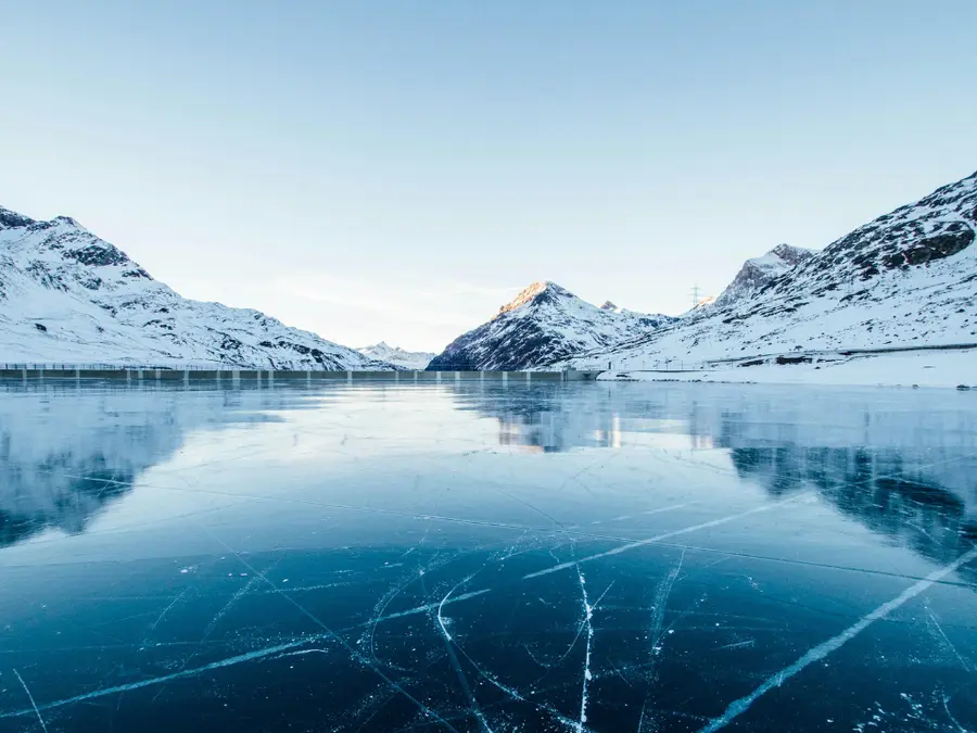 'Glaciers will not survive 21st century', 2 billion people will be impacted
