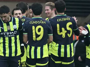 FA Cup: Kevin De Bruyne spares Man City blushes at Leyton Orient