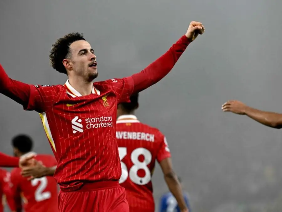 PL: Liverpool beat struggling Leicester; Manchester United crash at Wolves