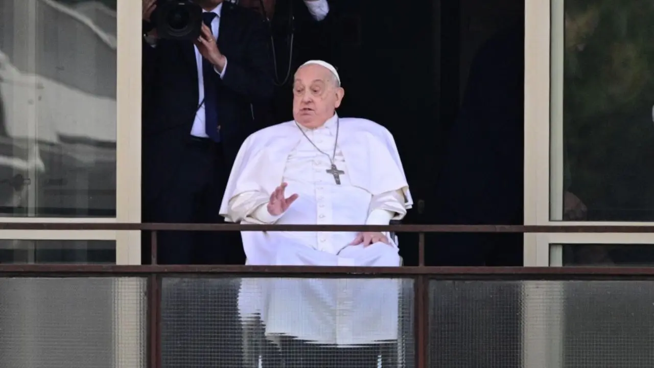 Pope Francis makes first public appearance in five weeks as he leaves hospital Pope Francis makes first public appearance in five weeks as he leaves hospital