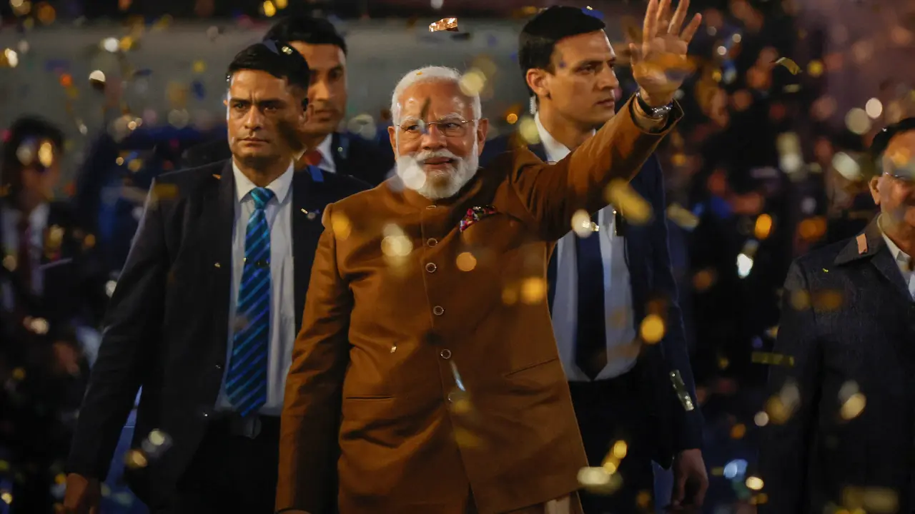 Delhi Assembly Elections 2025: Here's why PM Modi paused during victory speech - WATCH Delhi Assembly Elections 2025: Here's why PM Modi paused during victory speech - WATCH