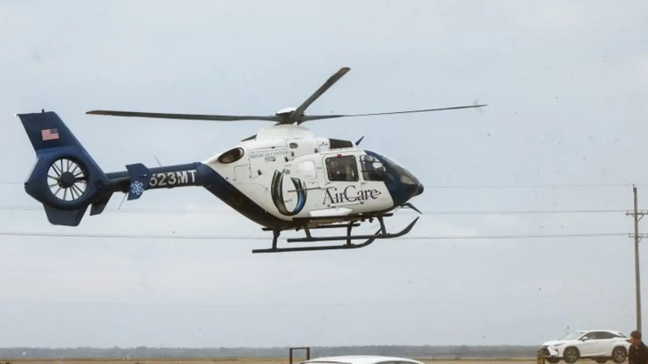 Medical helicopter crash in Mississippi kills pilot and two crew members Medical helicopter crash in Mississippi kills pilot and two crew members