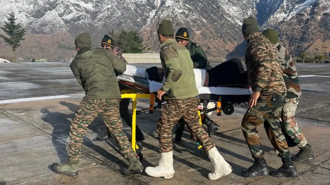 Uttarakhand avalanche: CM Dhami monitors situation, Rishikesh-Badrinath highway blocked Uttarakhand avalanche: CM Dhami monitors situation, Rishikesh-Badrinath highway blocked
