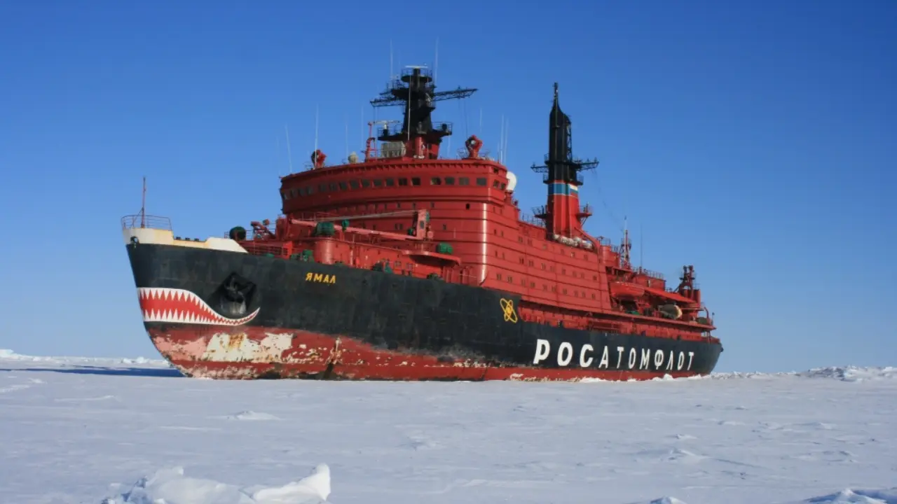 Russia building more Nuclear icebreakers to cut 'worsening Arctic' Russia building more Nuclear icebreakers to cut 'worsening Arctic'