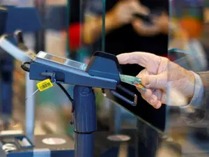 How Increasing Your Credit Card Limit Can Benefit You