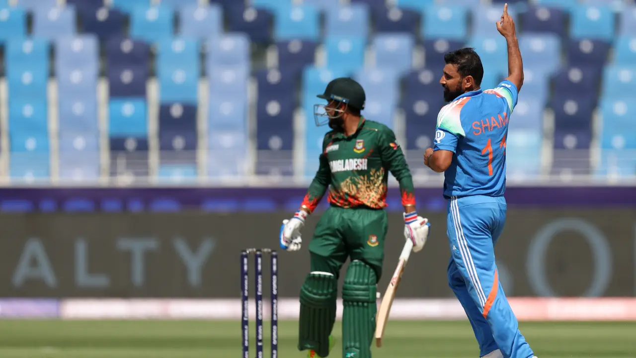 Champions Trophy: Ex-England pacer expects India to rest Shami and bring in a spinner | Read Why Champions Trophy: Ex-England pacer expects India to rest Shami and bring in a spinner | Read Why
