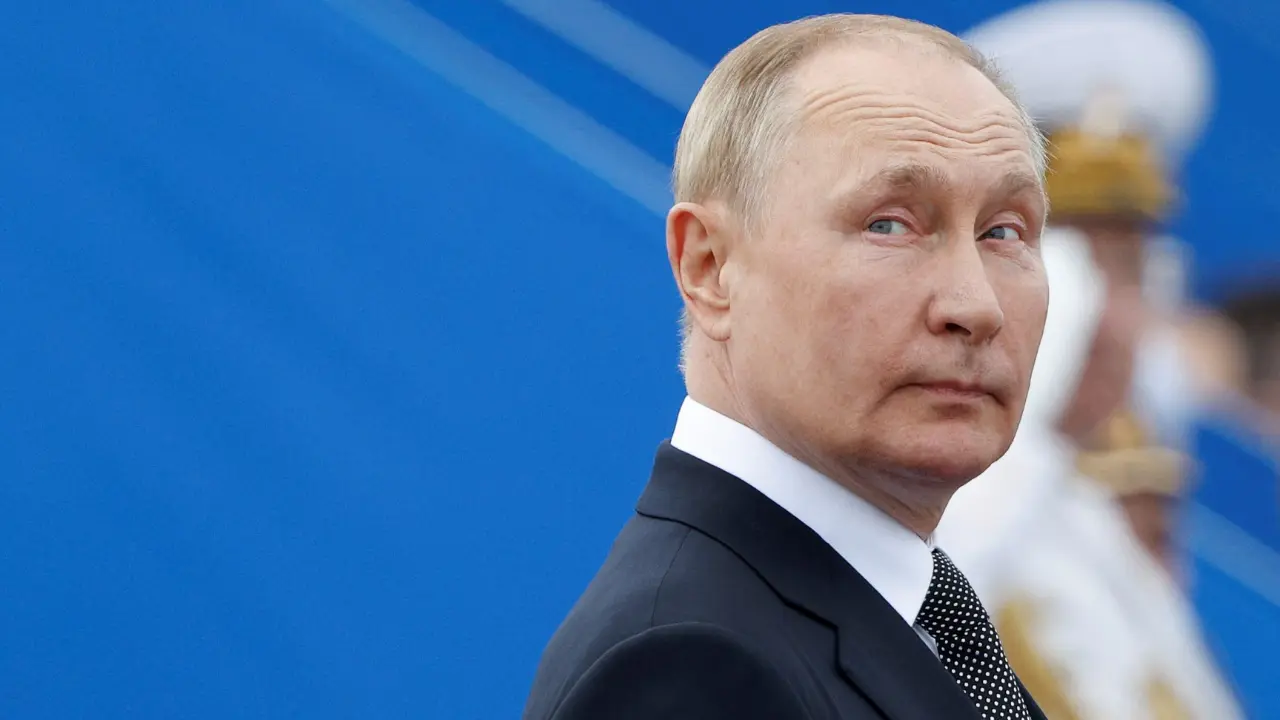 Desperate Russia offering 160,000 new recruits THIS to join war against Ukraine Desperate Russia offering 160,000 new recruits THIS to join war against Ukraine