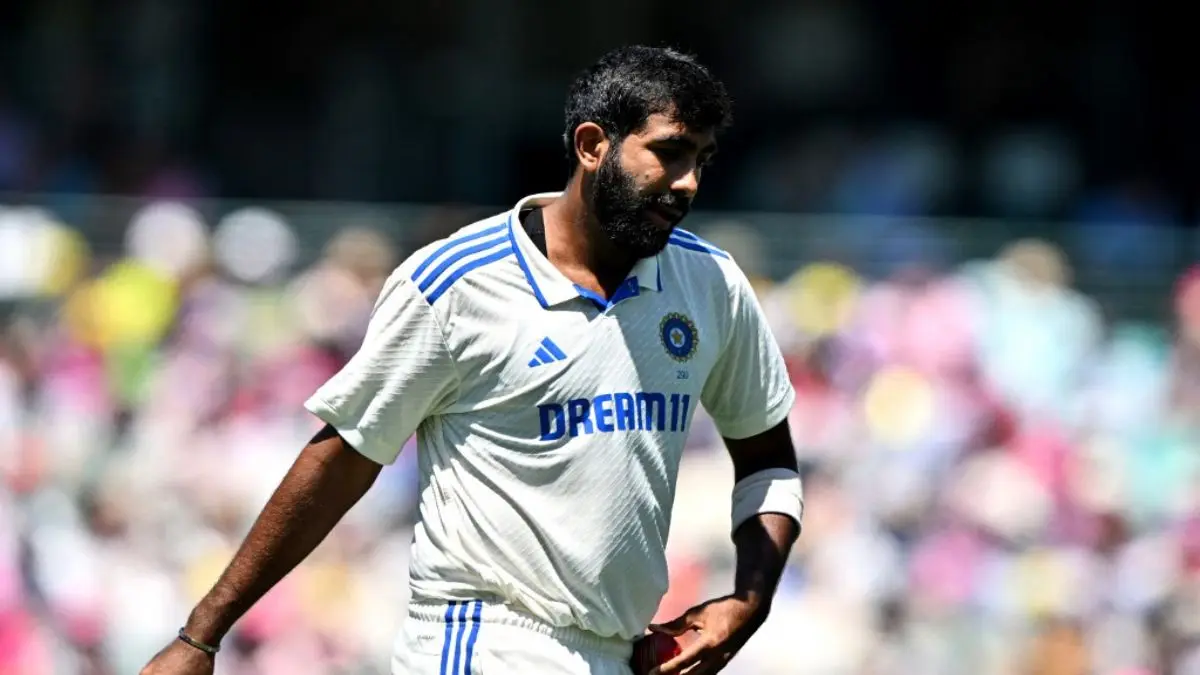 BGT: Bumrah leaves SCG amid injury scare post lunch on day 2 – WATCH BGT: Bumrah leaves SCG amid injury scare post lunch on day 2 – WATCH