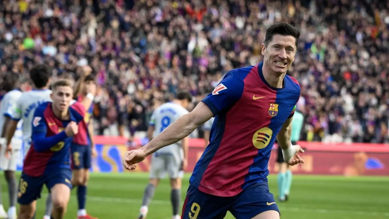 Lewandowski’s second-half strike helps Barcelona beat Alaves to keep Liga hope alive Lewandowski’s second-half strike helps Barcelona beat Alaves to keep Liga hope alive