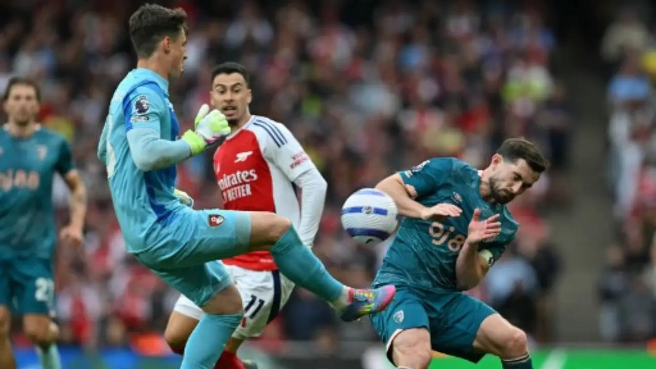 Premier League: Arsenal rocked by Bournemouth, Villa boost top five bid Premier League: Arsenal rocked by Bournemouth, Villa boost top five bid