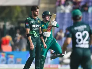 ICC fine Shaheen Afridi, batters for breaching code of conduct during South Africa tie