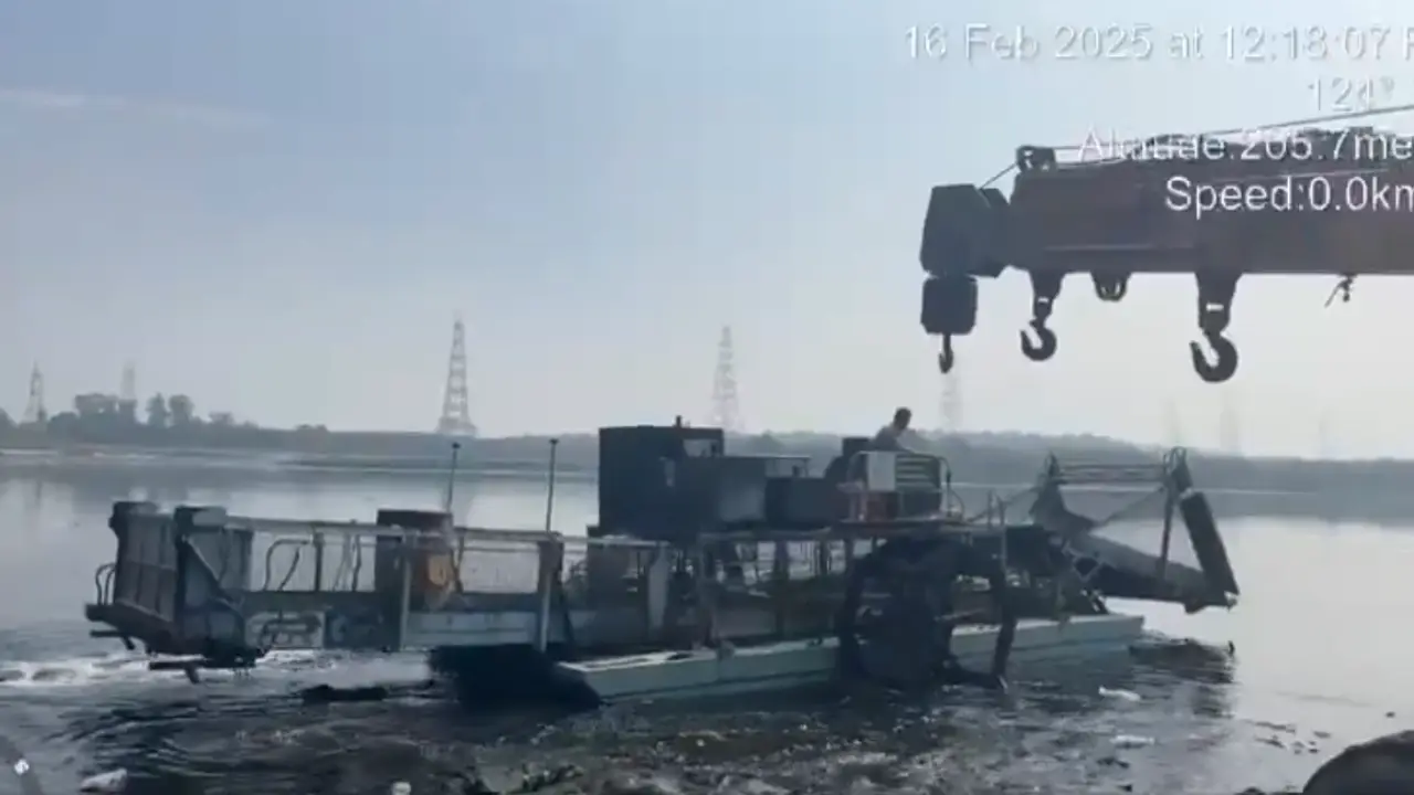 WATCH: Work starts to clean Yamuna river, strict deadline set WATCH: Work starts to clean Yamuna river, strict deadline set