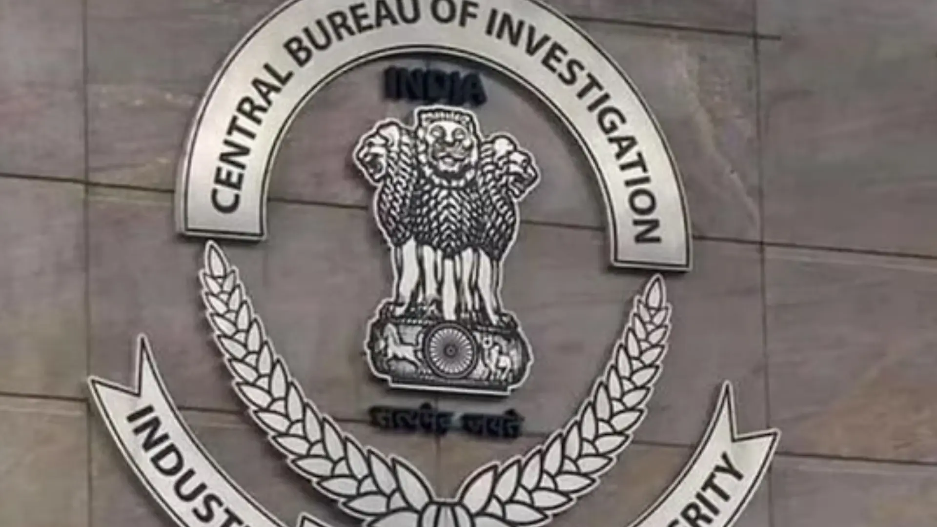 CBI vs ED official: Assistant director’s home raided amid bribe money probe CBI vs ED official: Assistant director’s home raided amid bribe money probe