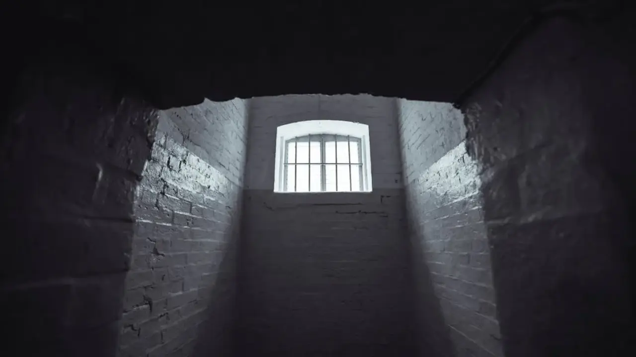 Indian court sentences eight Pakistanis to 20 years in prison in drug seizure case