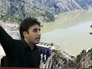 Bilawal switches tone, talks of walking ‘the path of peace’ after ‘blood will flow’ remark