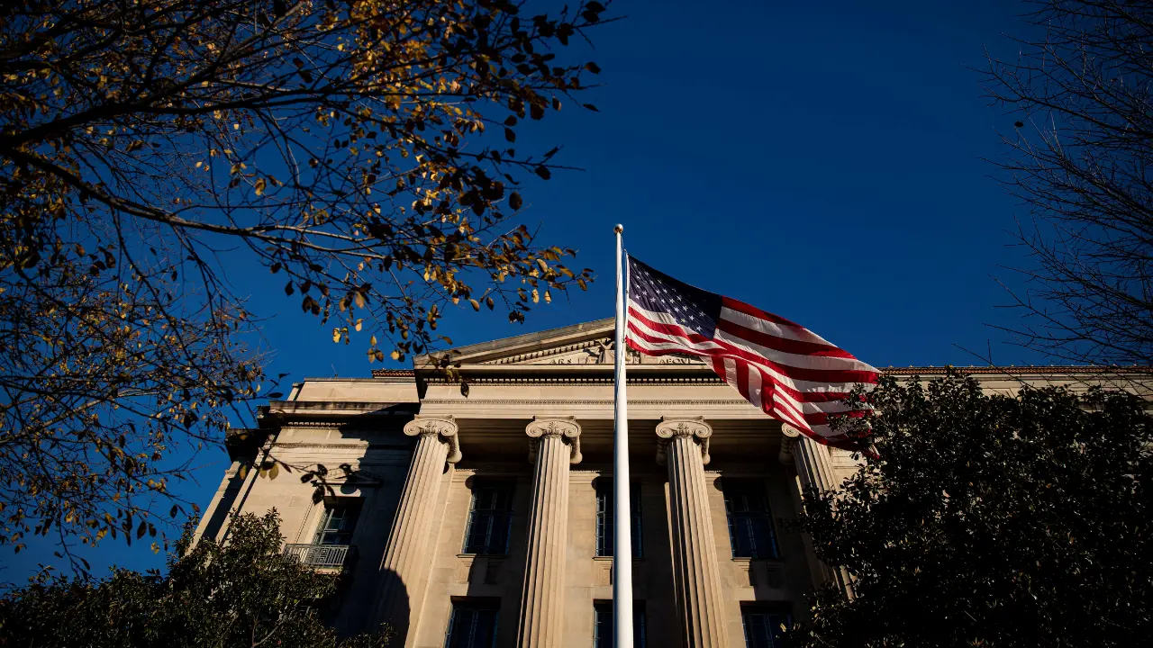 'Trying to dismantle government': Democrats warn as Trump plans to sell hundreds of federal properties 'Trying to dismantle government': Democrats warn as Trump plans to sell hundreds of federal properties